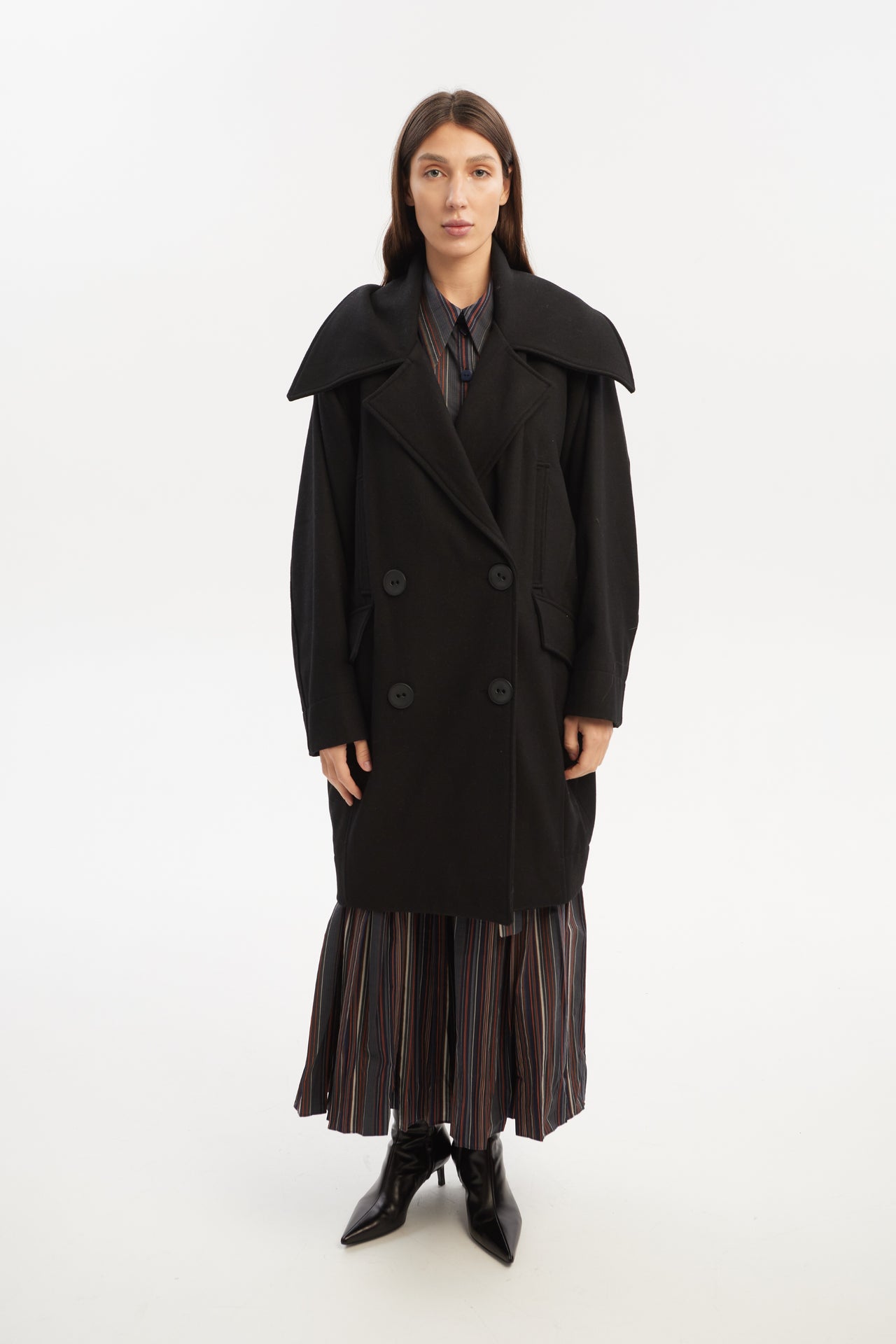 Double-breasted wool Coat