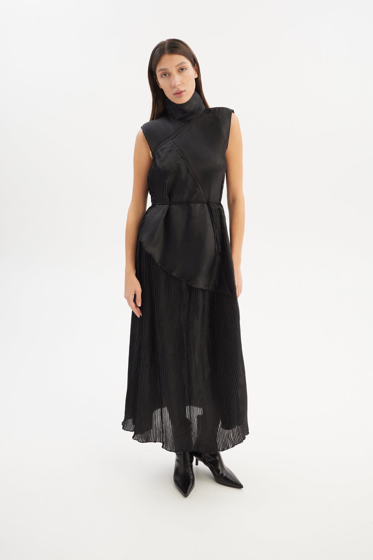 Pleated Sleeveless Maxi Organza Dress with a high collar and asymmetric pleated inserts